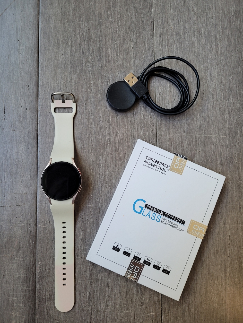 Samsung Galaxy Watch4 In Rose Gold 40mm With Wifi Bluetooth Gps 1.2"